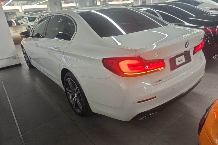 Used BMW 5 Series 2022 Updated 530Li xDrive Luxury Package Rear Left 45 Deg