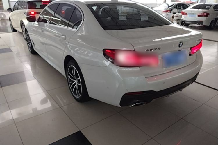 Used BMW 5 Series 2022 Second Facelift 525Li M Sport Package Rear Left 45 Deg