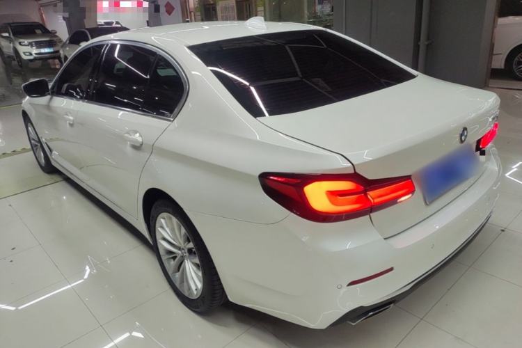 Used BMW 5 Series 2022 Restyled 525Li Luxury Package Rear Left 45 Deg