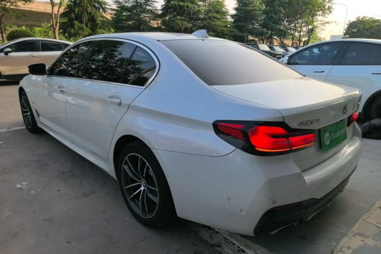 Used BMW 5 Series 2022 Second Facelift 525Li M Sport Package Rear Left 45 Deg