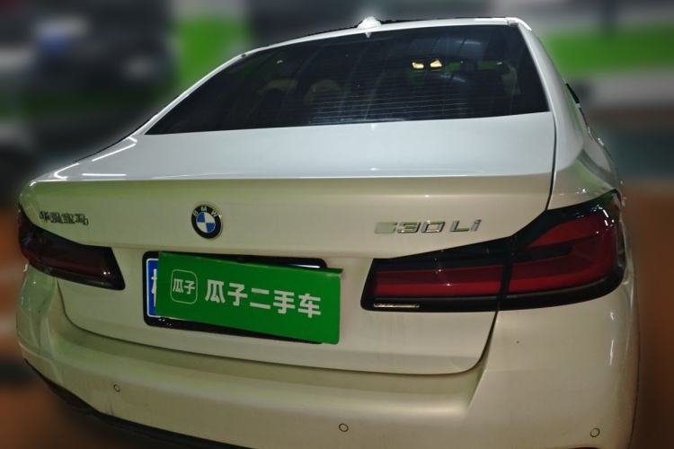 Used BMW 5 Series 2022 Second Facelift 530Li Luxury Version M Sport Package Rear