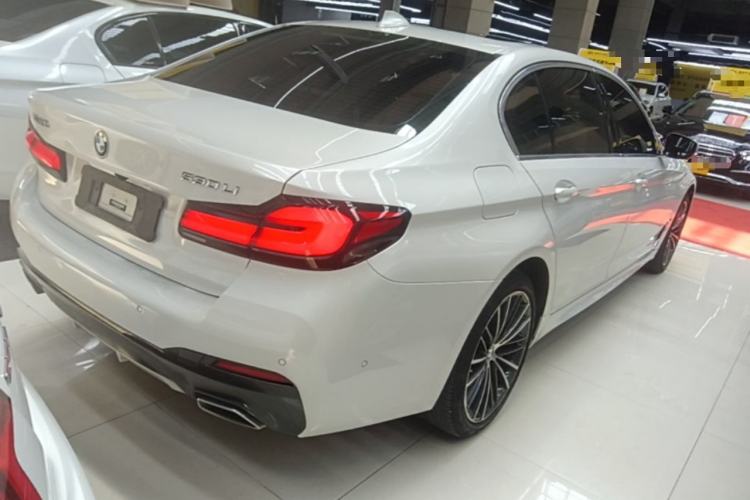Used BMW 5 Series 2022 Second Facelift 530Li Leading Edition M Sport Package Rear Right 45 Deg