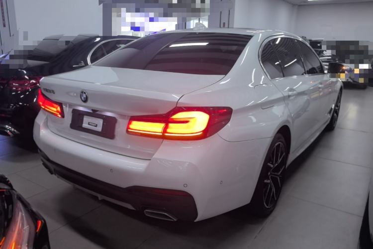 Used BMW 5 Series 2022 Revised Version 3 530Li Luxury Edition M Sport Package Rear Right 45 Deg