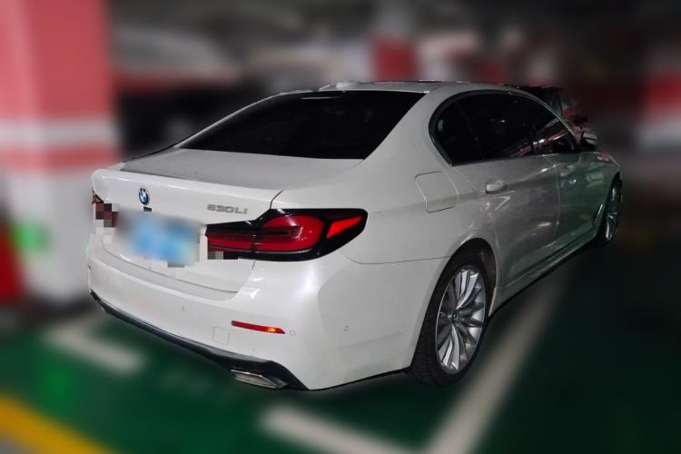 Used BMW 5 Series 2022 Updated 530Li Luxury Edition Premium Package Rear Right 45 Deg
