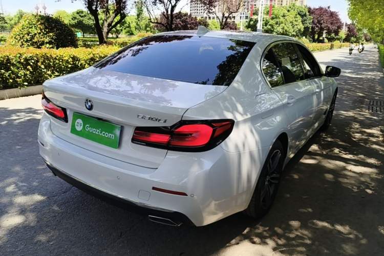 Used BMW 5 Series 2022 Updated 530Li Leading Edition Luxury Package Rear Right 45 Deg