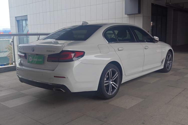 Used BMW 5 Series 2022 Updated 530Li Leading Edition Luxury Package Rear Right 45 Deg