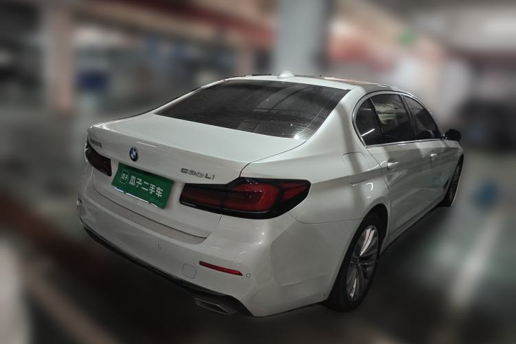 Used BMW 5 Series 2022 Restyled 525Li Luxury Package Rear Right 45 Deg