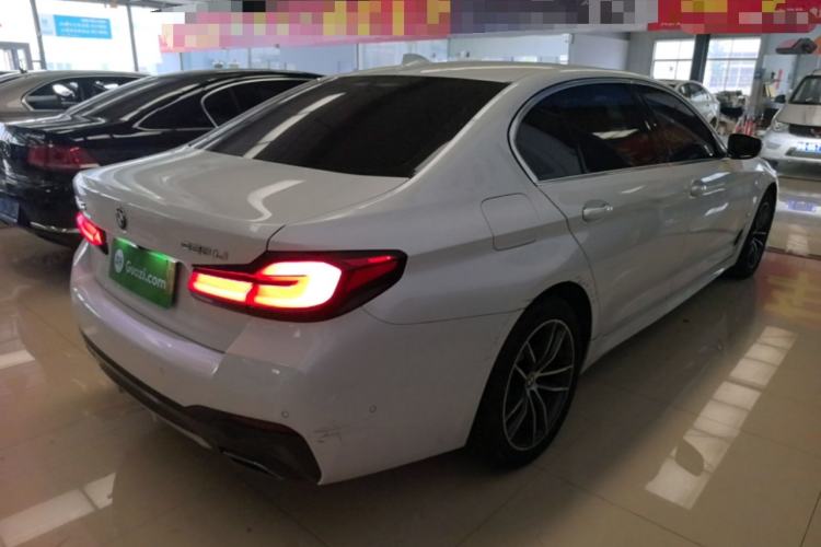Used BMW 5 Series 2022 Second Facelift 525Li M Sport Package Rear Right 45 Deg