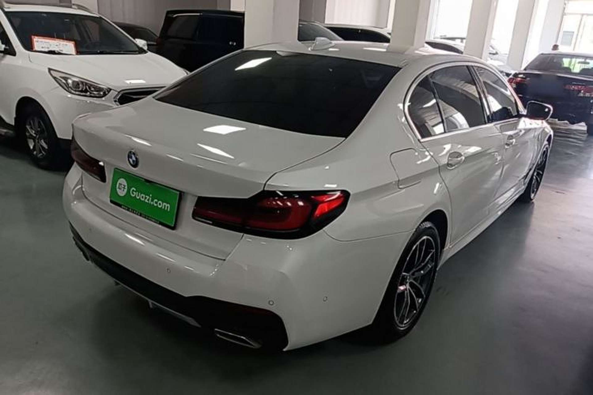 Used BMW 5 Series 2022 Second Facelift 525Li M Sport Package Rear Right 45 Deg