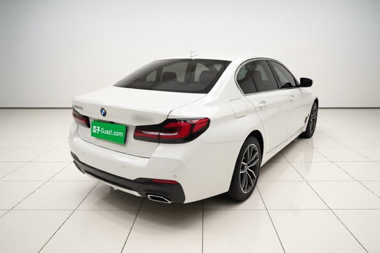 Used BMW 5 Series 2022 Second Facelift 525Li Luxury Package Rear Right 45 Deg