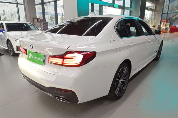 Used BMW 5 Series 2022 Second Facelift 530Li Leading Edition M Sport Package Rear Right 45 Deg