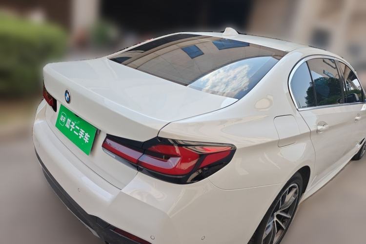 Used BMW 5 Series 2022 Second Facelift 525Li M Sport Package Rear Right 45 Deg