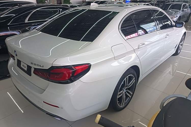 Used BMW 5 Series 2022 Updated 530Li Leading Edition Luxury Package Rear Right 45 Deg