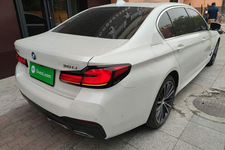 Used BMW 5 Series 2022 Second Facelift 530Li Leading Edition M Sport Package Rear Right 45 Deg