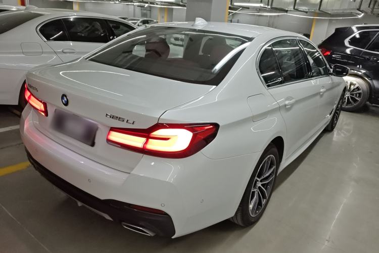 Used BMW 5 Series 2022 Second Facelift 525Li M Sport Package Rear Right 45 Deg