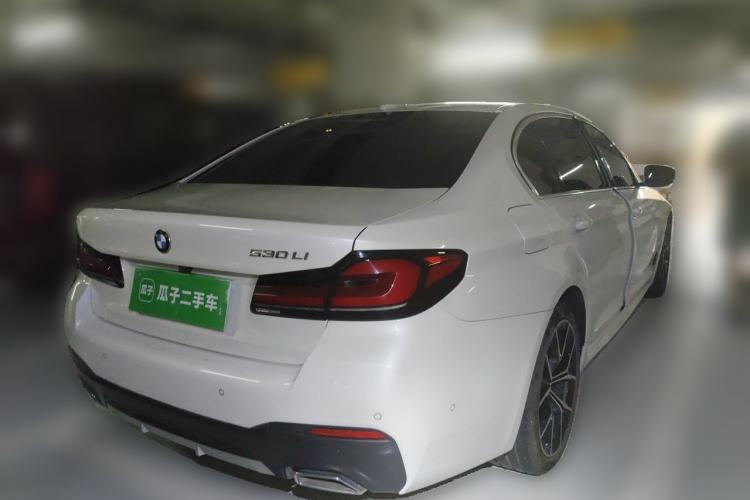 Used BMW 5 Series 2022 Second Facelift 530Li Luxury Version M Sport Package Rear Right 45 Deg
