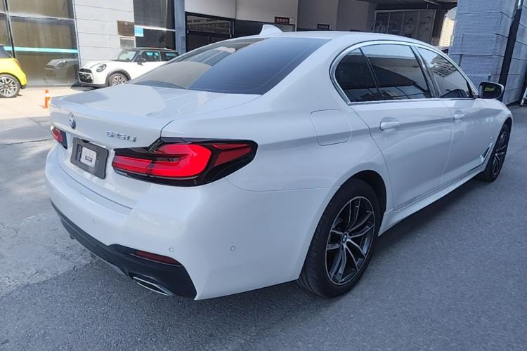 Used BMW 5 Series 2022 Second Facelift 525Li M Sport Package Rear Right 45 Deg