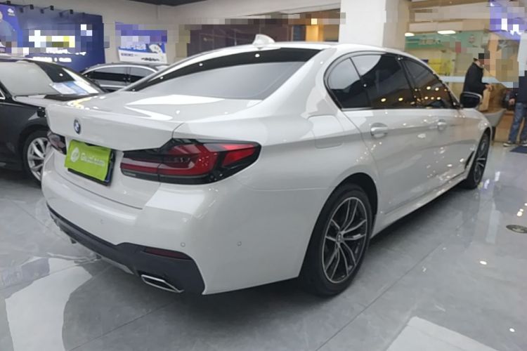 Used BMW 5 Series 2022 Second Facelift 525Li M Sport Package Rear Right 45 Deg
