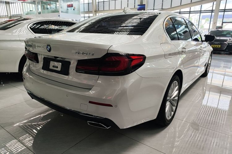 Used BMW 5 Series 2022 Restyled 525Li Luxury Package Rear Right 45 Deg