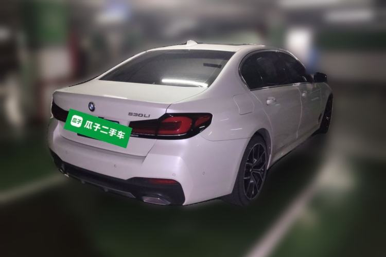 Used BMW 5 Series 2022 Second Facelift 530Li Luxury Version M Sport Package Rear Right 45 Deg