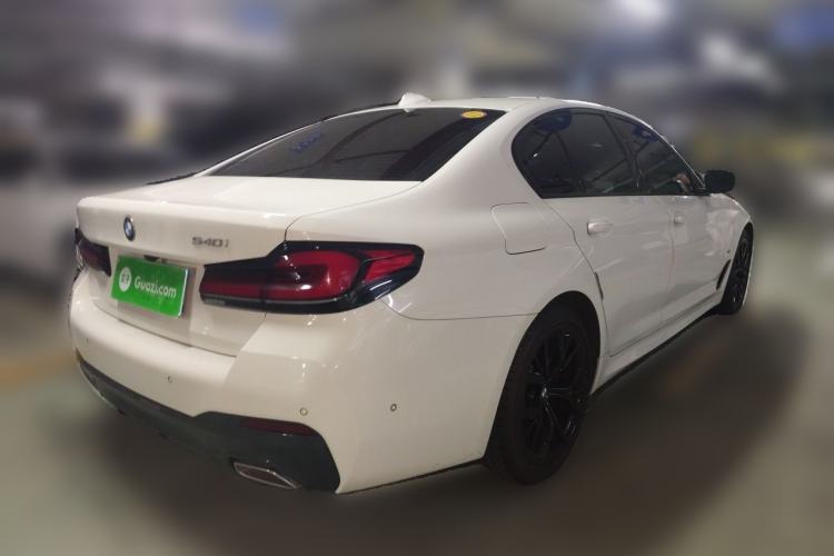 Used BMW 5 Series 2022 540i Sport Line M Sport Package Rear Right 45 Deg