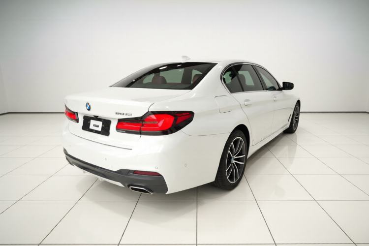 Used BMW 5 Series 2022 Restyled 525Li M Sport Package Rear Right 45 Deg