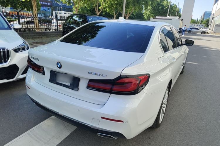 Used BMW 5 Series 2022 530Li Leading Luxury Package Rear Right 45 Deg