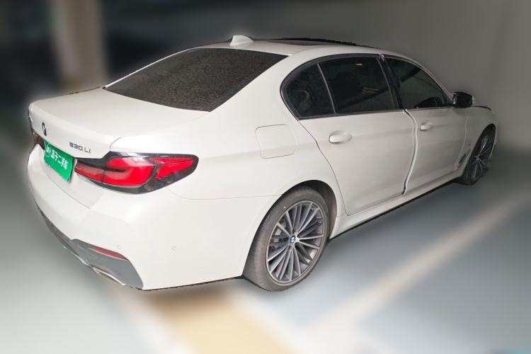 Used BMW 5 Series 2022 Second Facelift 530Li Leading Edition M Sport Package Rear Right 45 Deg