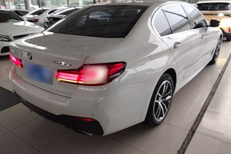 Used BMW 5 Series 2022 Second Facelift 525Li M Sport Package Rear Right 45 Deg