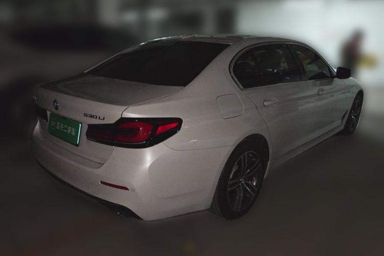 Used BMW 5 Series 2022 Second Facelift 530Li Leading Edition Luxury Package Rear Right 45 Deg
