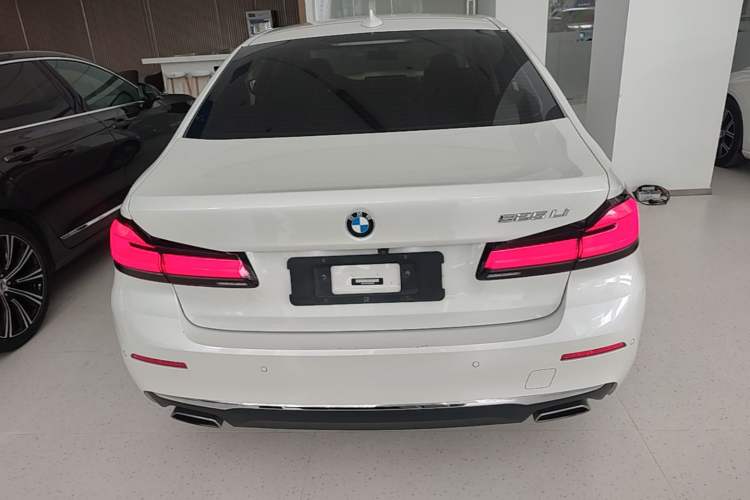 Used BMW 5 Series 2022 Restyled 525Li Luxury Package Rear