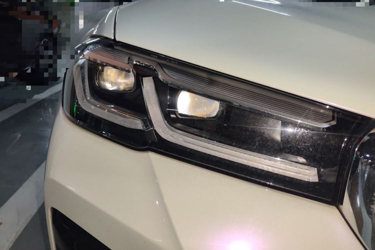Used BMW 5 Series 2022 Revised Version 3 530Li Luxury Edition M Sport Package Right Front Headlight