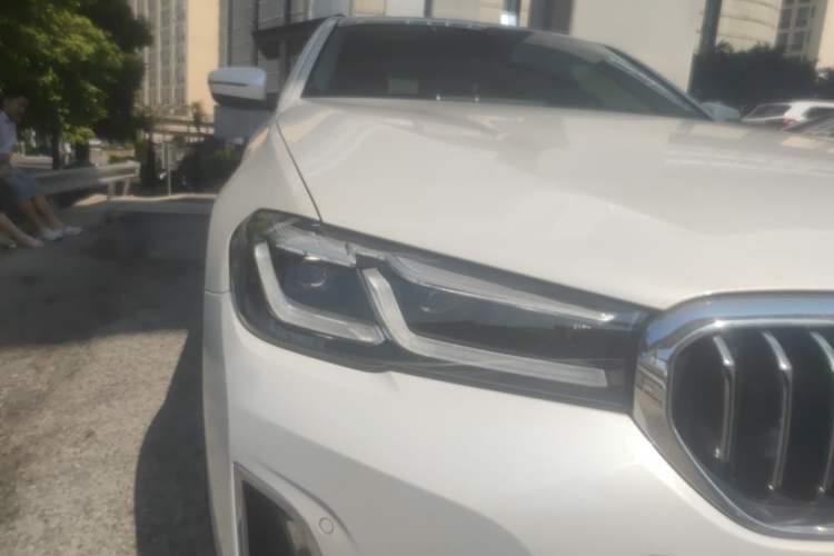 Used BMW 5 Series 2022 530Li Leading Luxury Package Right Front Headlight