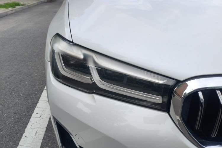 Used BMW 5 Series 2022 Restyled 525Li Luxury Package Right Front Headlight