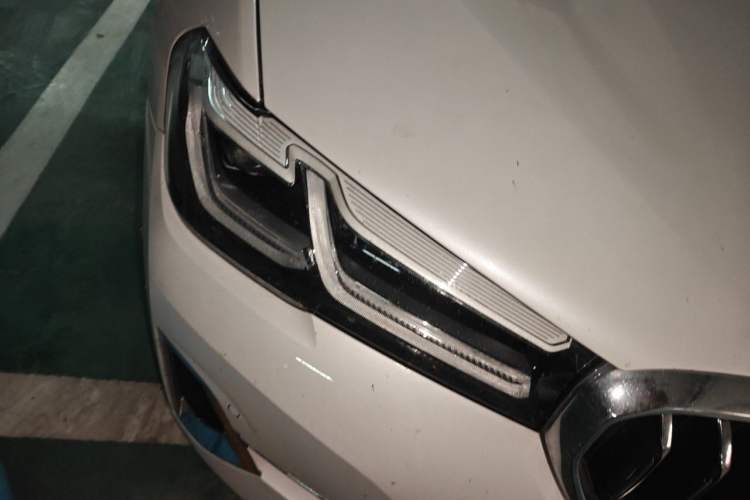 Used BMW 5 Series 2022 Restyled 525Li Luxury Package Right Front Headlight