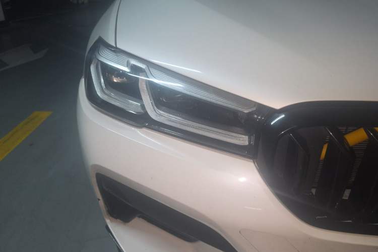 Used BMW 5 Series 2022 Restyled 530Li Leading Edition M Sport Package Right Front Headlight