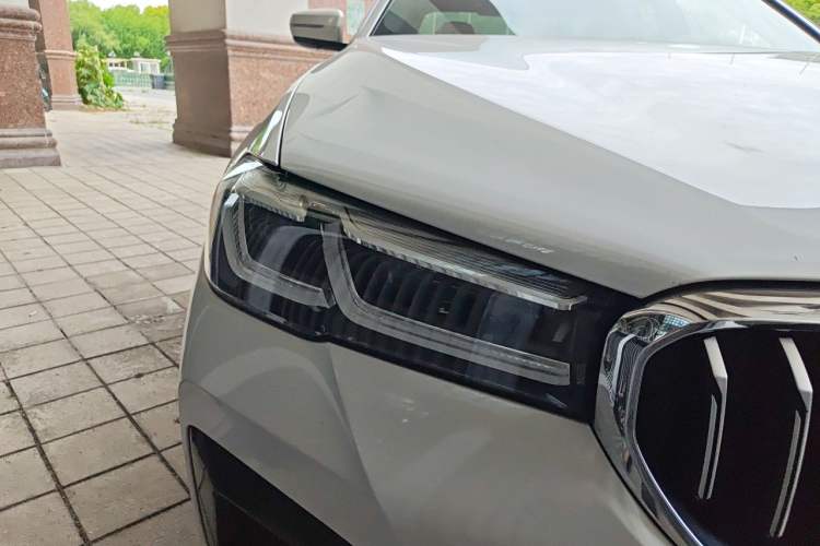Used BMW 5 Series 2022 Restyled 525Li M Sport Package Right Front Headlight