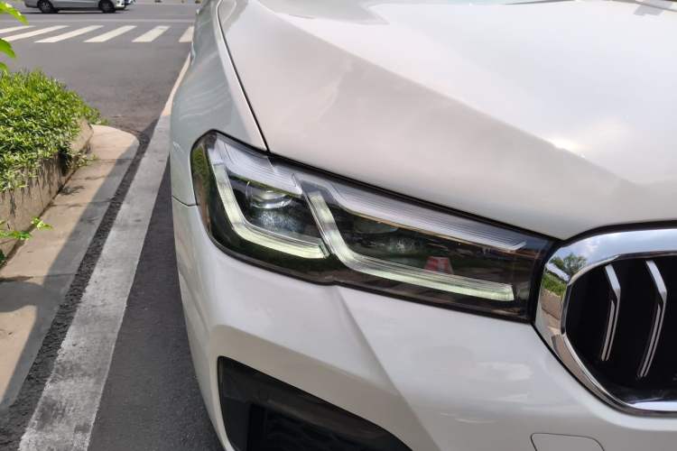 Used BMW 5 Series 2022 Updated 530i M Sport Package Right Front Headlight