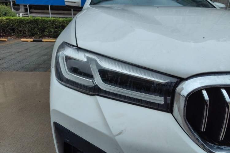 Used BMW 5 Series 2022 525Li M Sport Package Right Front Headlight