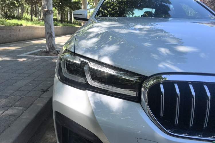 Used BMW 5 Series 2022 Restyled 530Li Leading Edition M Sport Package Right Front Headlight