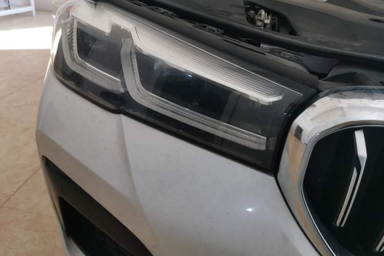 Used BMW 5 Series 2022 Restyled 530Li Leading Edition M Sport Package Right Front Headlight