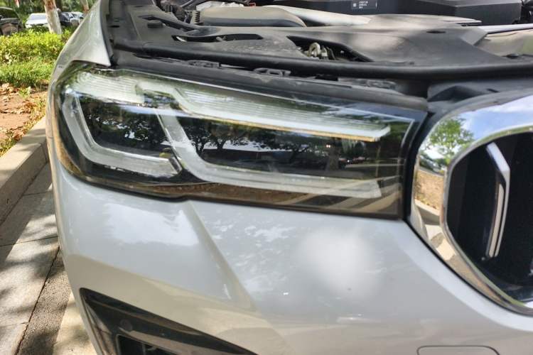 Used BMW 5 Series 2022 Second Facelift 525Li M Sport Package Right Front Headlight