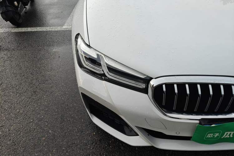 Used BMW 5 Series 2022 Restyled 525Li M Sport Package Right Front Headlight