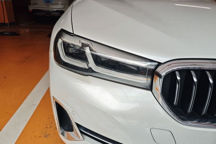 Used BMW 5 Series 2022 Updated 530Li Leading Edition Luxury Package Right Front Headlight