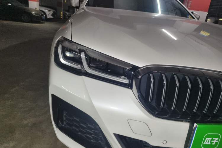 Used BMW 5 Series 2022 530Li Leading Model M Sport Package Right Front Headlight