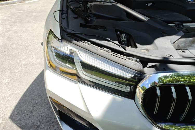 Used BMW 5 Series 2022 Restyled 525Li M Sport Package Right Front Headlight