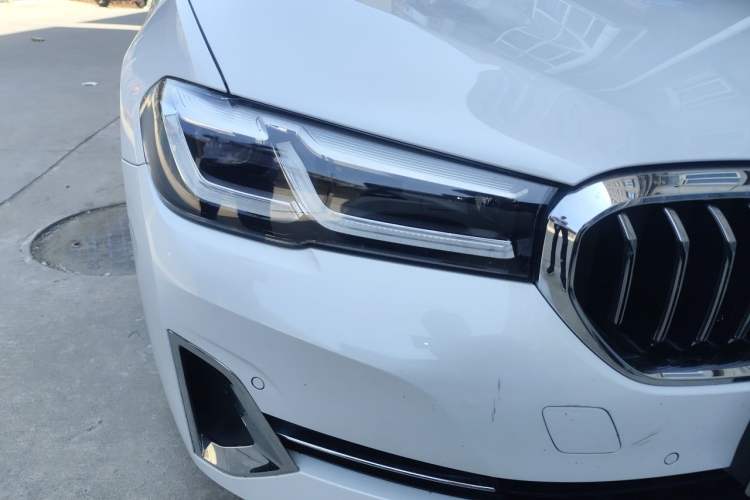 Used BMW 5 Series 2022 Restyled 525Li Luxury Package Right Front Headlight