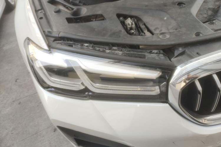 Used BMW 5 Series 2022 Restyled 525Li M Sport Package Right Front Headlight