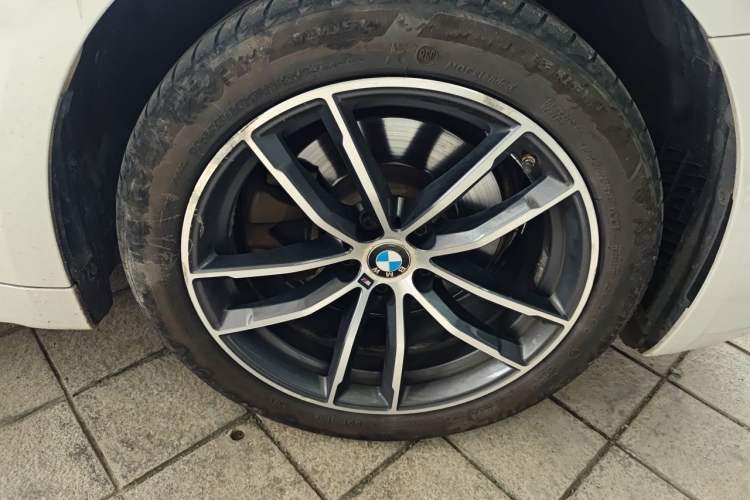 Used BMW 5 Series 2022 Restyled 525Li M Sport Package Right Front Wheel Hub
