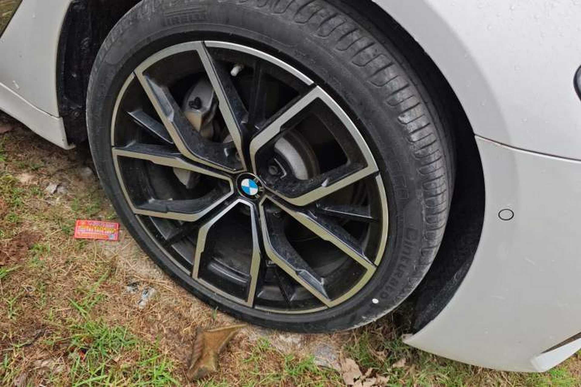 Used BMW 5 Series 2022 Restyled 530Li Luxury Edition M Sport Package Right Front Wheel Hub